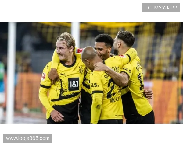 多特蒙德主场鏖战劲敌巅峰对决展现青春风暴与战术激情 多特蒙德主场鏖战劲敌巅峰对决展现青春风暴与战术激情