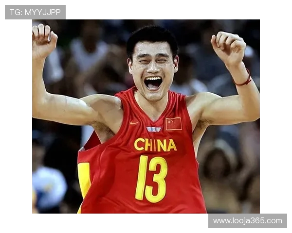 姚明以身作则引领中国篮球迈向世界舞台展现体育精神与民族自信 姚明以身作则引领中国篮球迈向世界舞台展现体育精神与民族自信