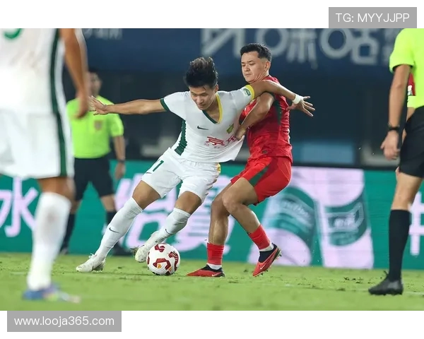 广东宏远迎战劲敌，关键比赛激烈对决引发球迷热议